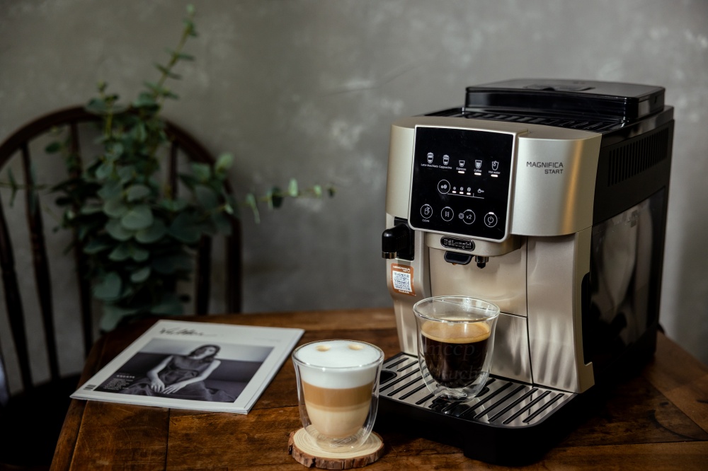 新手沖咖啡初體驗！我的居家咖啡館 義大利De’Longhi全自動義式咖啡機開箱