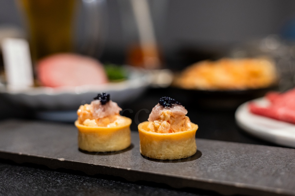 嘉義燒肉觀止晚餐食記：1500元吃牛套餐評價？全程代烤超爽吃