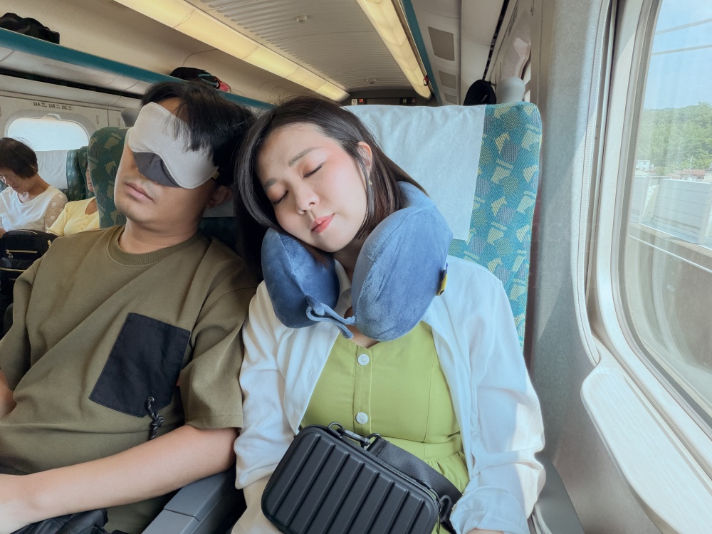 旅行頸枕推薦》英國 Travel Blue寧靜頸枕(點我8折買)長途飛機適用 旅行頸枕推薦》英國 Travel Blue寧靜頸枕(點我8折買)長途飛機適用