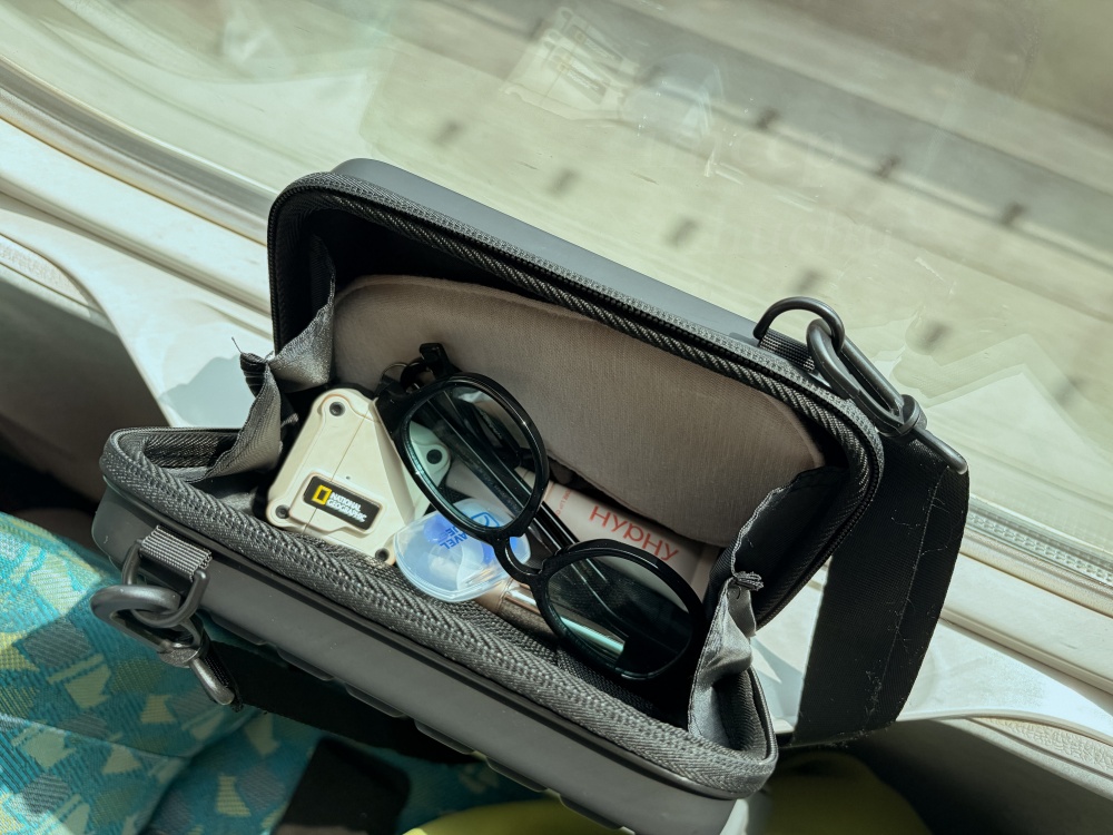 旅行頸枕推薦》英國 Travel Blue寧靜頸枕(點我8折買)長途飛機適用 旅行頸枕推薦》英國 Travel Blue寧靜頸枕(點我8折買)長途飛機適用