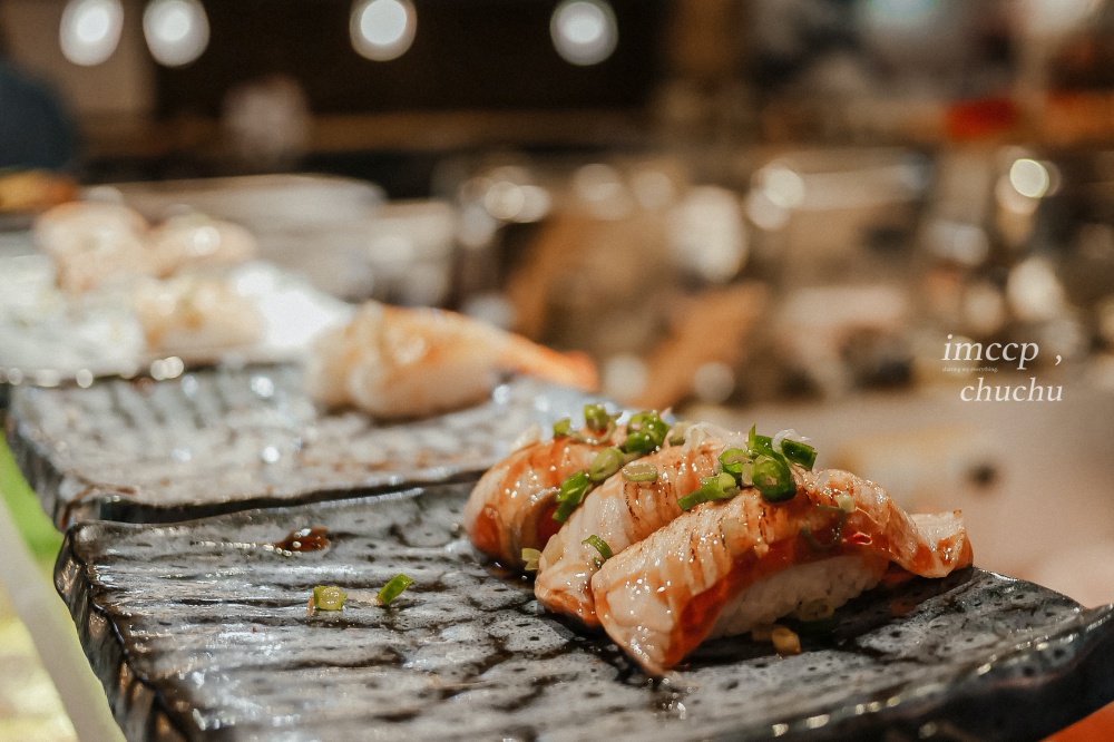 北部最浮誇自助式火鍋：嗨蝦蝦百匯鍋物吃到飽。海鮮/日本料理/烤生蠔/握壽司吃到飽！超過100種食材！