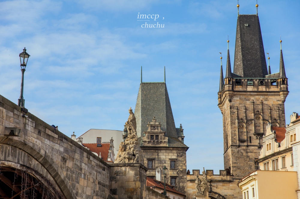 捷克布拉格城堡區拍照路線：超華麗聖維特大教堂、黃金巷、查理大橋