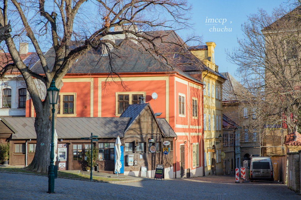 捷克世界遺產：文藝復興小鎮-特爾趣Telc / 最美哥德式建築-聖芭芭拉教堂