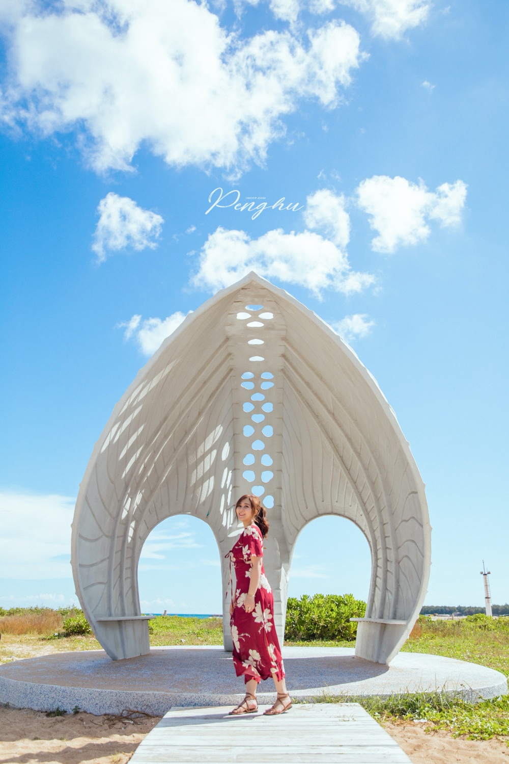 澎湖最新景點！全台首座純白「貝殼教堂」。小美人魚純白貝殼座椅